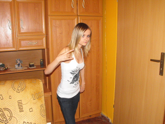 Fot . Platynowa ; *