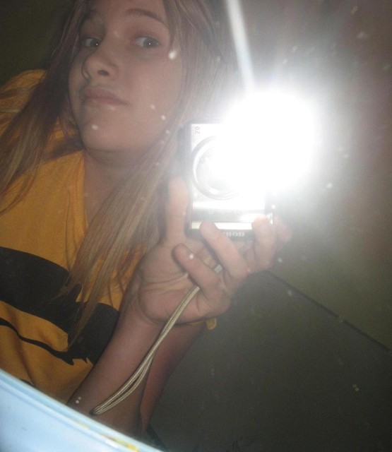 Jaaa  ; *