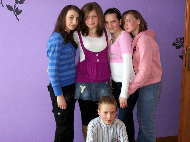 Na UrOdZiNkAcH