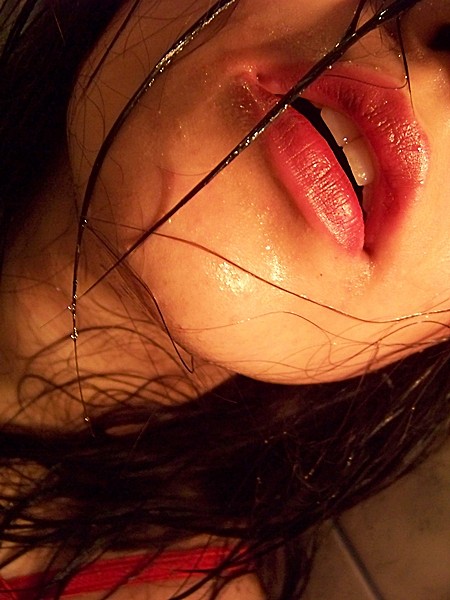 kiss...