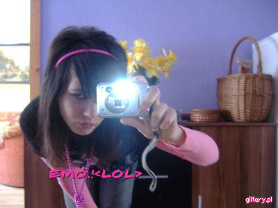 wam;>