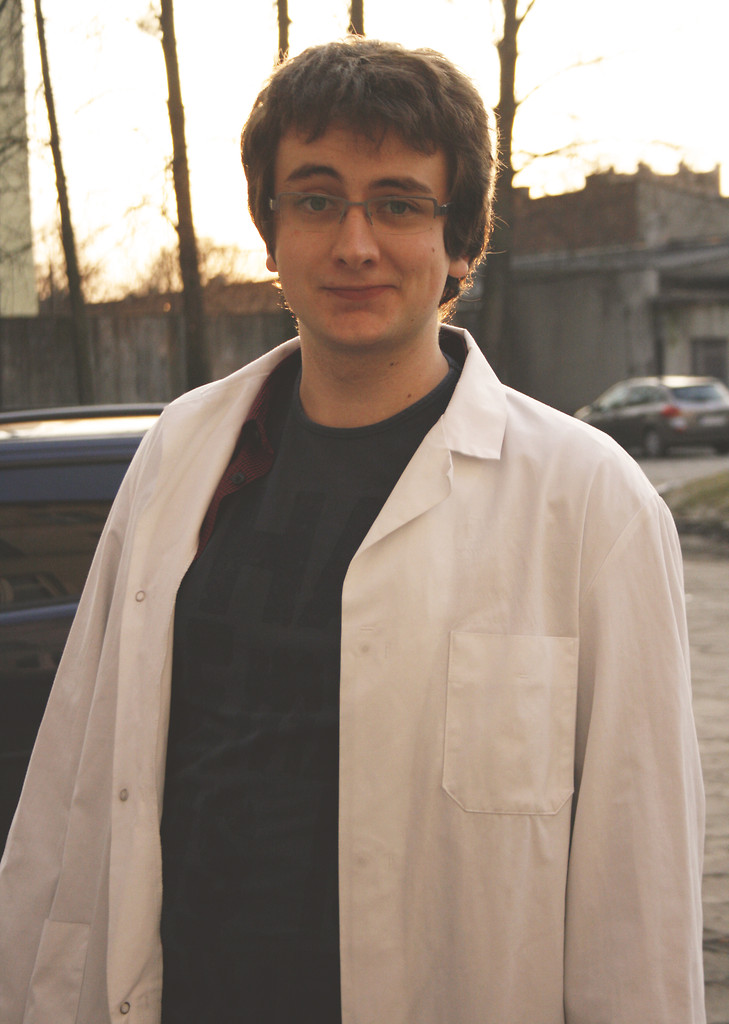 mody junaku.