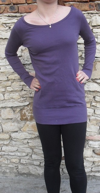FIOLETOWY SWETER