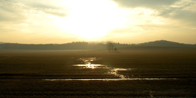 Wschd Marzec