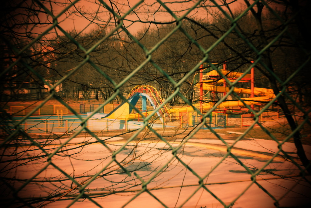 Lomo Redscale.