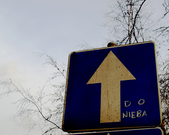 do nieba.
