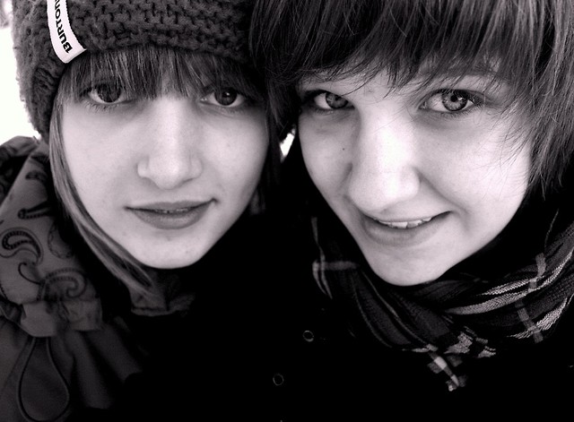 Przyzwyczaiam sie do was.;*