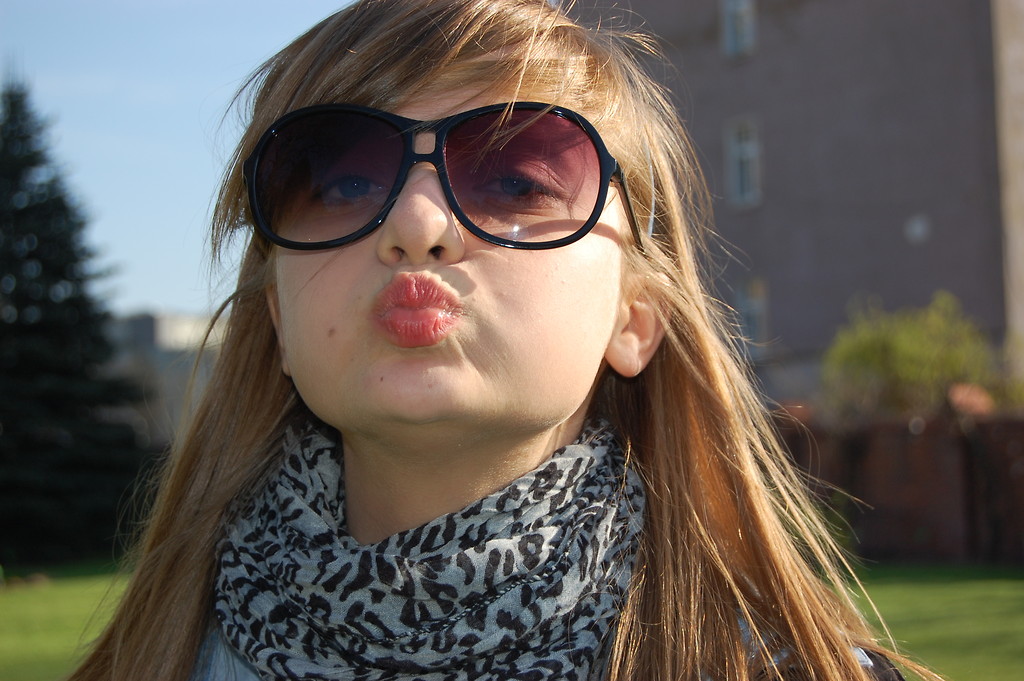 :*