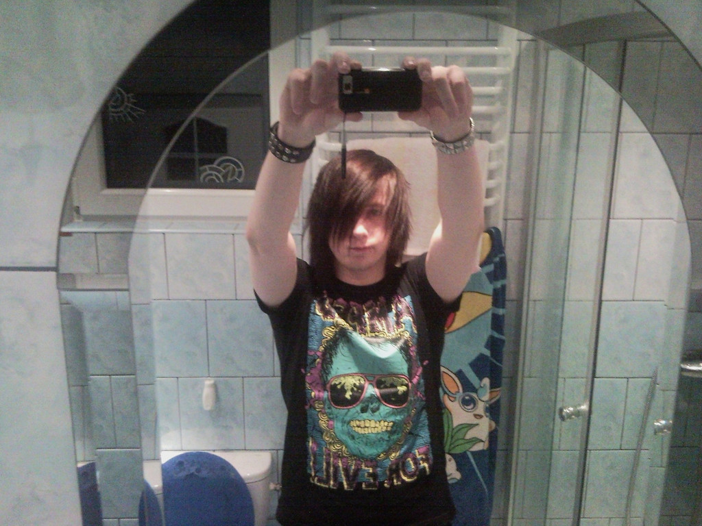 Emo emo 2! XD