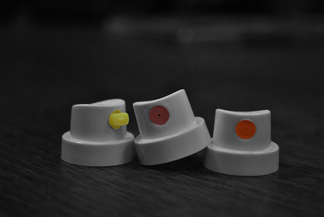 Caps
