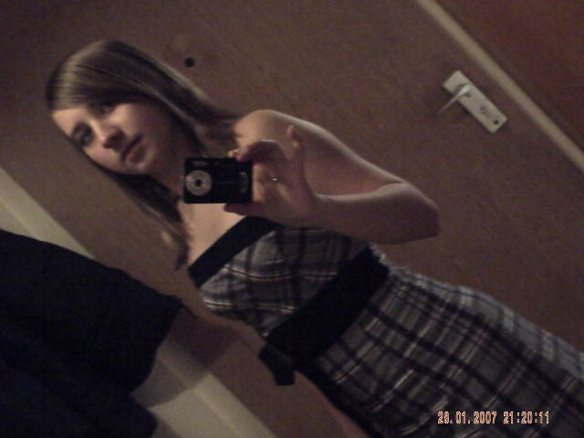 w sukience ; pp .