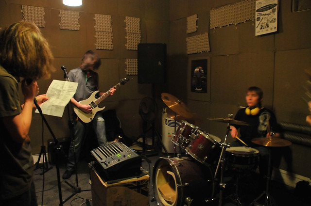 The Guszce live!