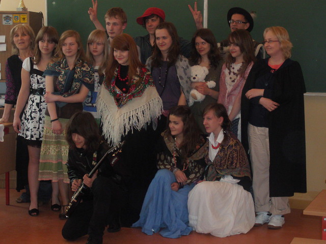 II B - Eeee ! ; D