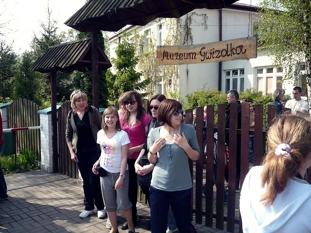 kolorowo-czerwony gwizdek ;p
