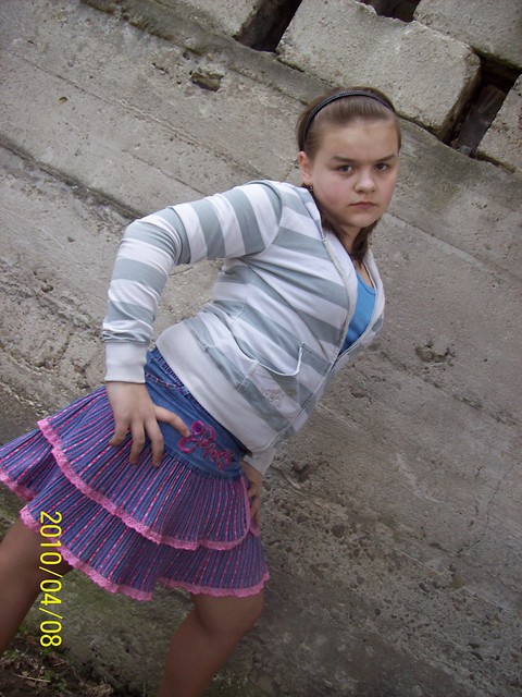 Monia