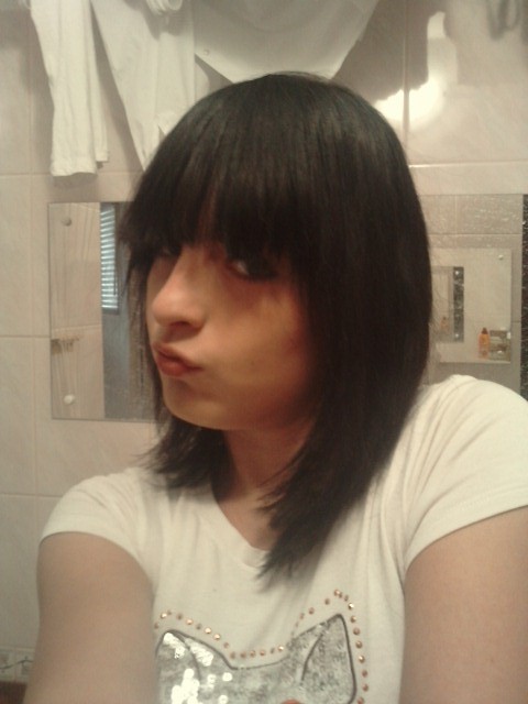 niach niach ;C