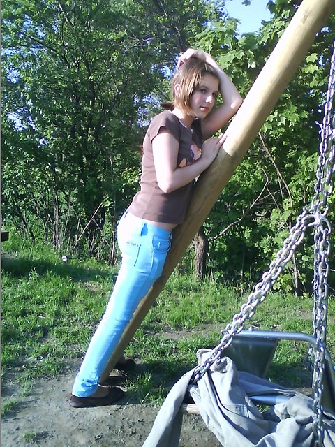 Dum, dum, dum, dum;D