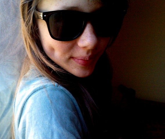 waam ! ; >