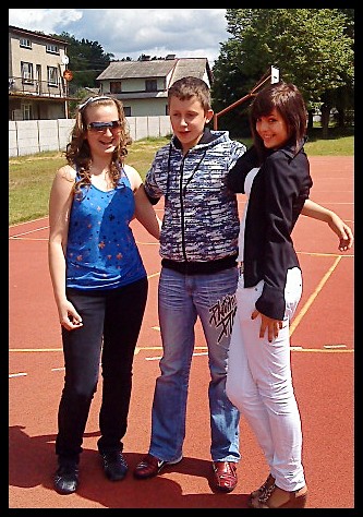 Yhm ;*