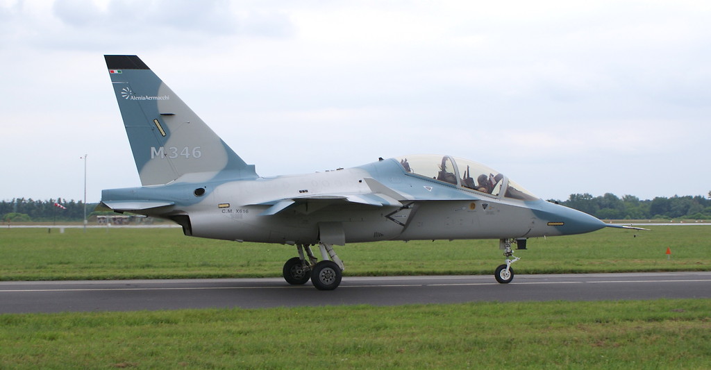 Aeromacchi M346