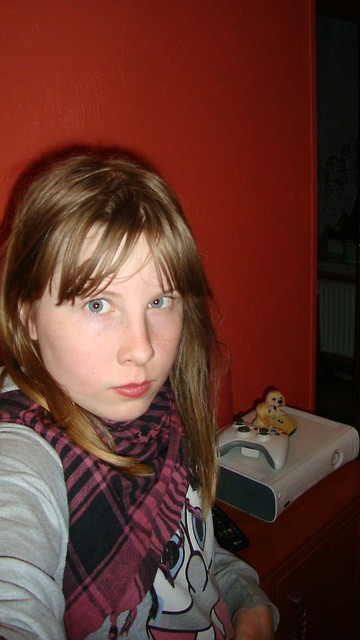 ;P 3>