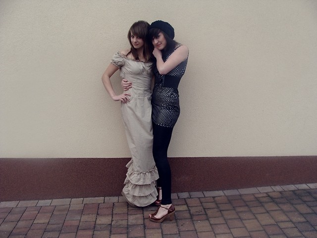 z Pejot ;**