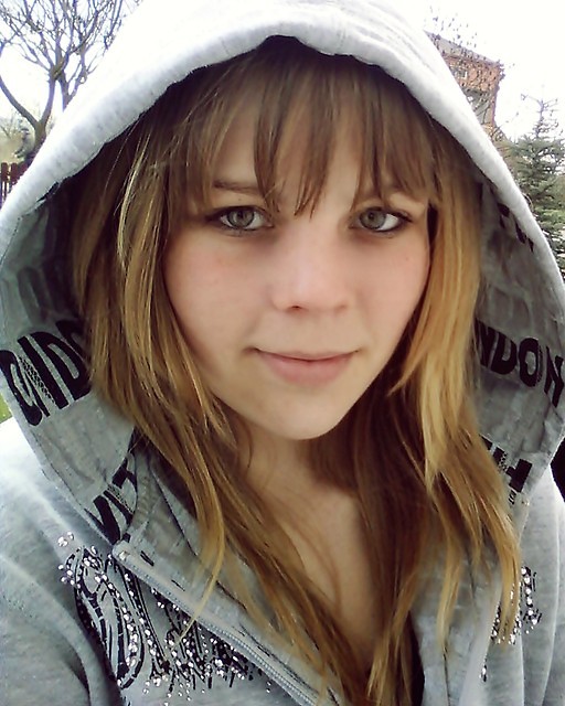 1o0 LaTeK ;***