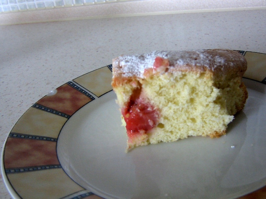 Ciasto babkowe z owocami. ;)