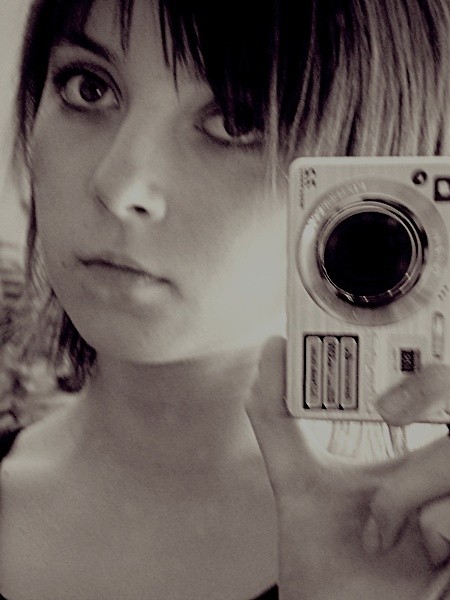 stare.
