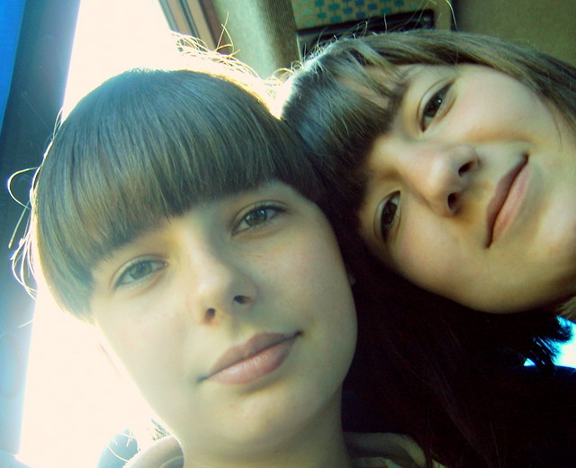z Agu ;*
