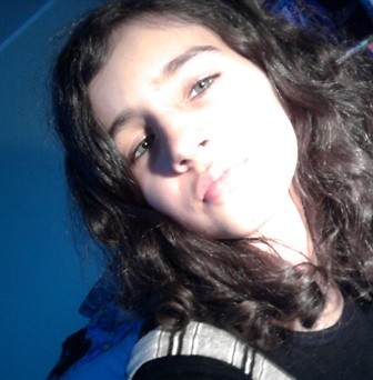 xDeE