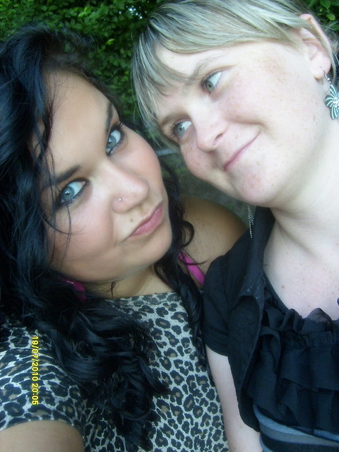z Madzi ;**