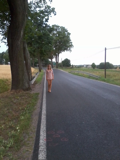 lniano ;**