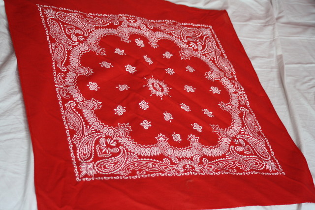 CZERWONA BANDANA.