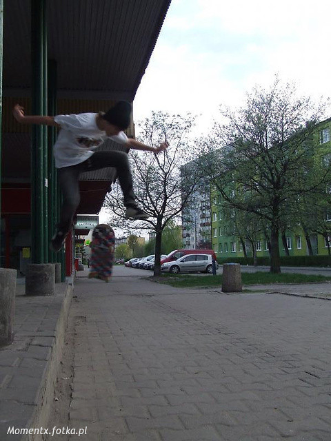 NIe wiem poco sie gapisz O_O