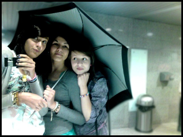 emoooo ??:P
