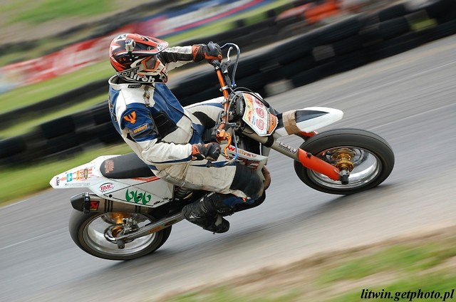 Supermoto