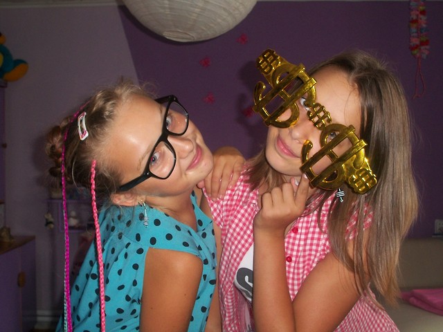 ze skarbem. < 33