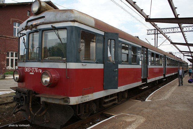 EN57-1776