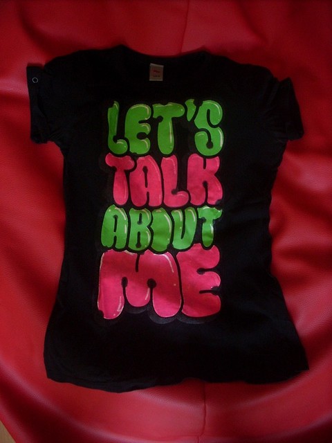 Czarny tshirt z napisem