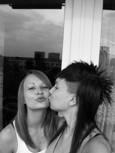 Kocham Cie.;*