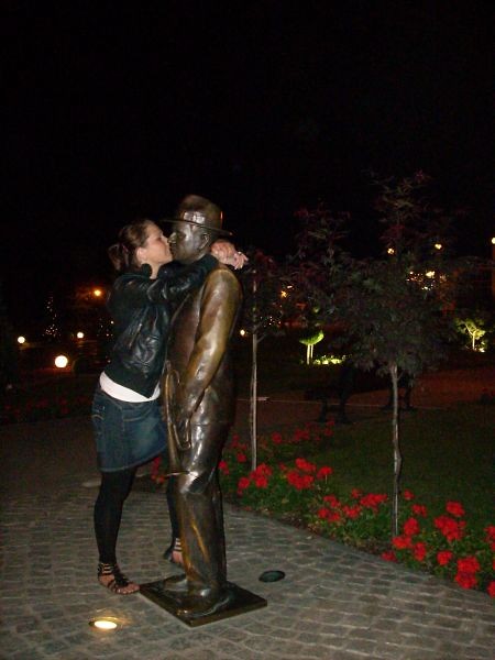 W ostatni noc wyszeptaa mi: Ju