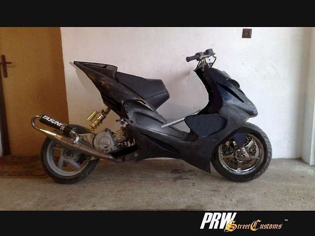 Projekt Aprilia SR Drag Race 180