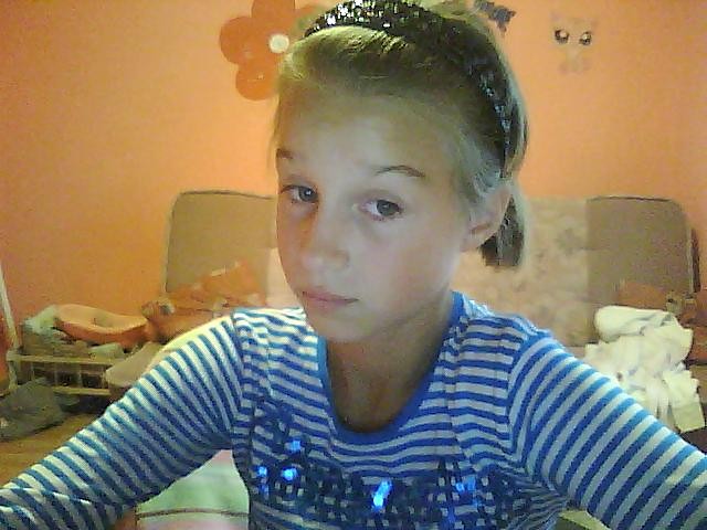 Smutna;***
