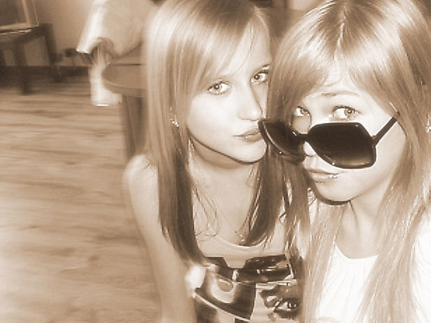 z id < 3