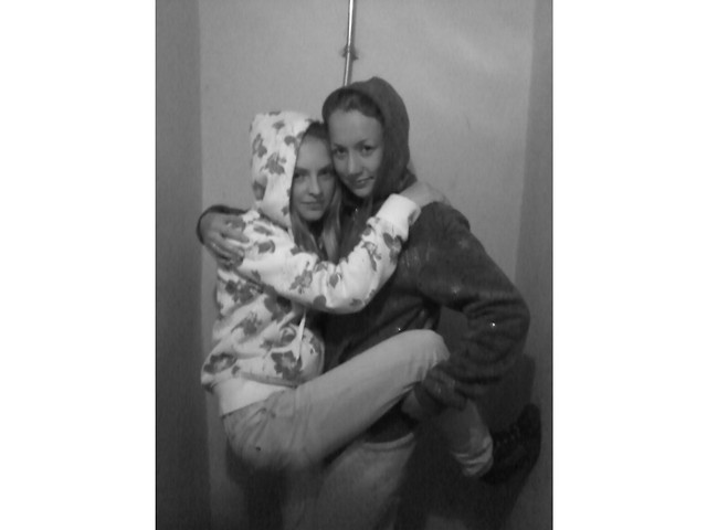 Moja ;***