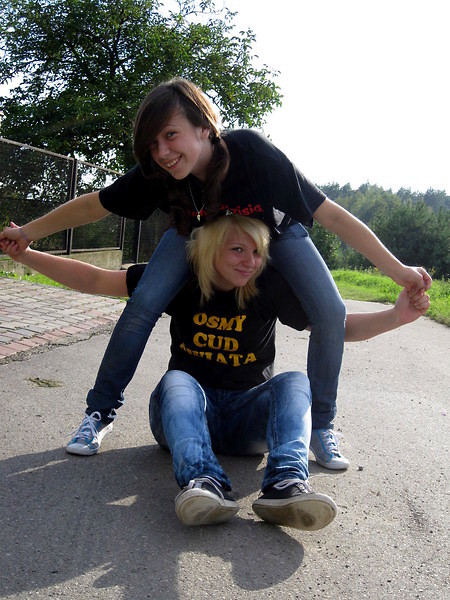  z Kasi < 3