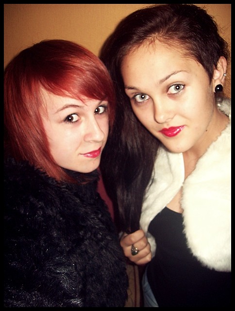 W futerkach .