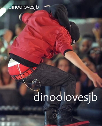 I < 3 JUSTIN BIEBER .