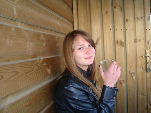 Aduka . ; d